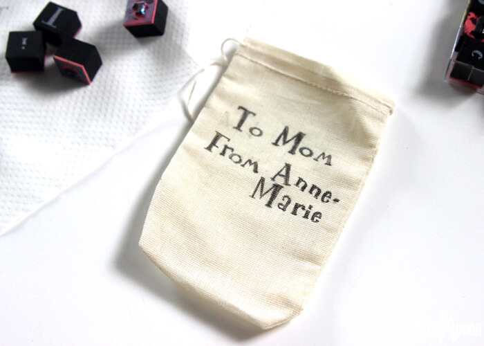 These Potpourri Gift Tags give gifts a special, personalized touch. They are easy to make and smell amazing!