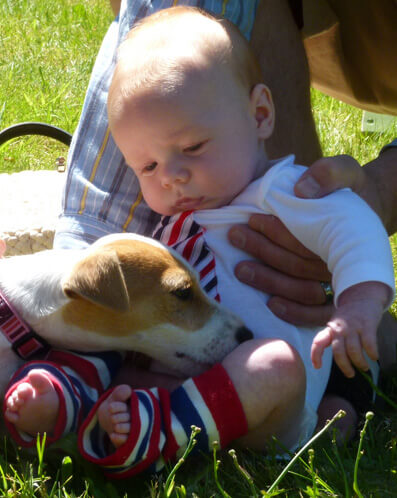 Jamisen meeting a dog