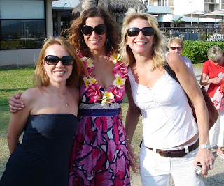 Anne-Marie and friends in Hawaii