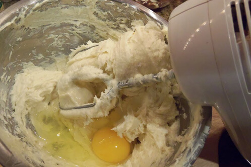 Mixing Egg Mixing Egg