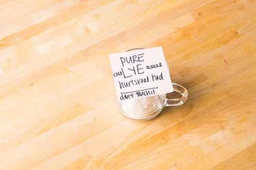 Image by Lara Ferroni Lye hurts real bad - credit Lara Ferroni