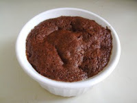 Single serving microwave cake